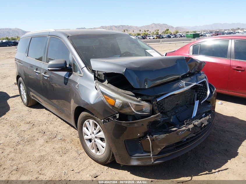 2017 Kia SEDONA VIN KNDMB5C19H6326157 IAAI salvage auction — NORMAL WEAR, Clear-Dealer Only (Arizona), sold $700 on 2026-07-28 (photo 1)