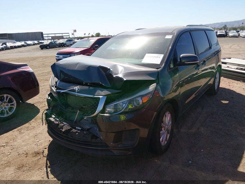 2017 Kia SEDONA VIN KNDMB5C19H6326157 IAAI salvage auction — NORMAL WEAR, Clear-Dealer Only (Arizona), sold $700 on 2026-07-28 (photo 6)