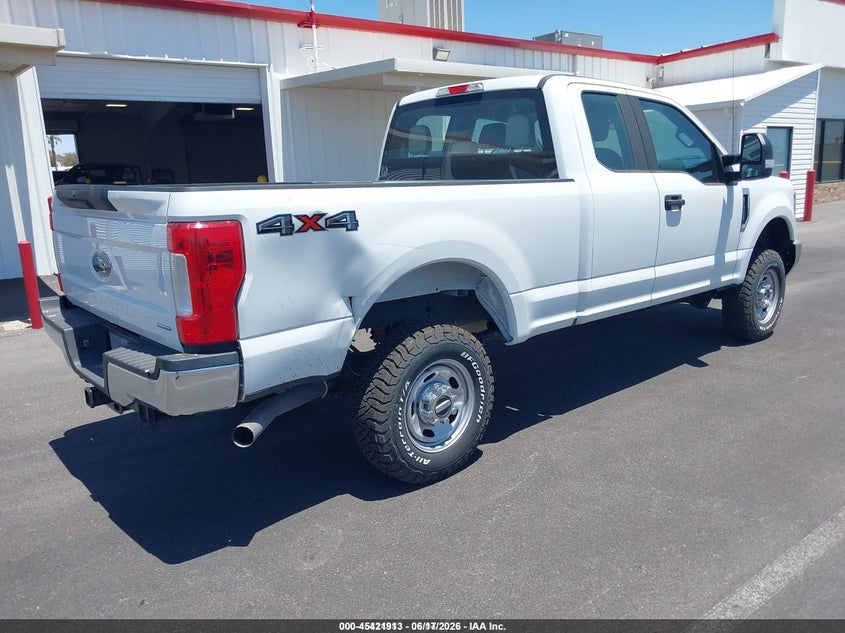 2018 Ford F-250 VIN 1FT7X2B61JEC48754 IAAI salvage auction — REAR END, Sf97 (Nevada), sold $17,400 on 2026-07-28 (photo 4)