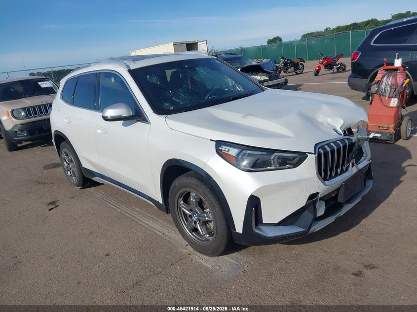 2023 BMW X1 VIN WBX73EF09P5X67226 — IAAI salvage auction photo