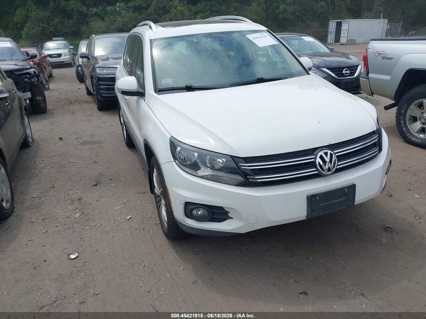 2013 Volkswagen Tiguan VIN WVGBV3AX3DW057170 IAAI salvage auction — NORMAL WEAR, Clear (Massachusetts), sold $400 on 2026-07-14 (photo 1)