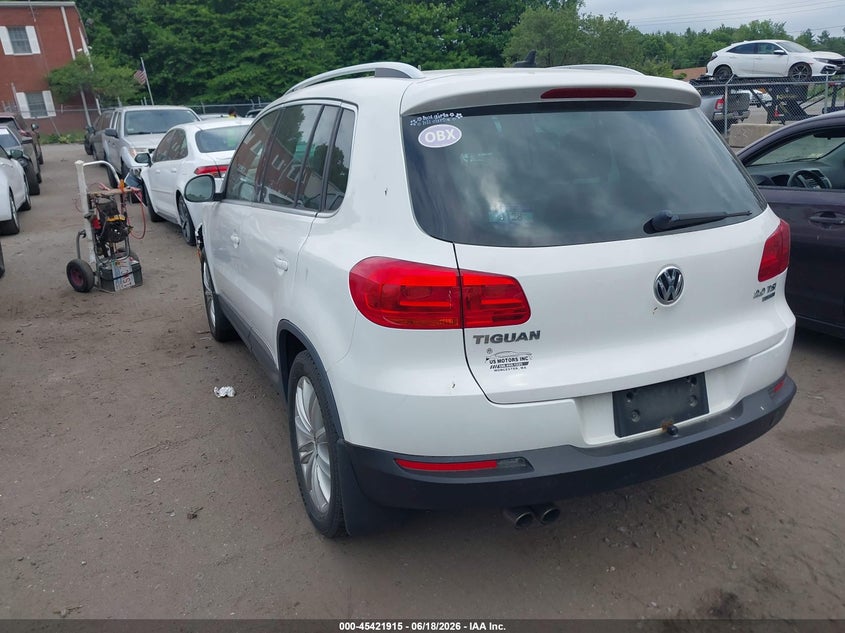2013 Volkswagen Tiguan VIN WVGBV3AX3DW057170 IAAI salvage auction — NORMAL WEAR, Clear (Massachusetts), sold $400 on 2026-07-14 (photo 3)