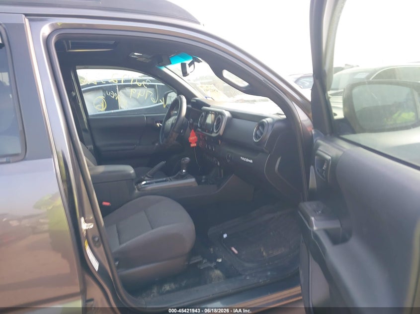 2017 Toyota Tacoma VIN 5TFAZ5CN8HX026749 IAAI salvage auction — FRONT END, Salvage Title, sold $15,900 on 2026-08-01 (photo 5)