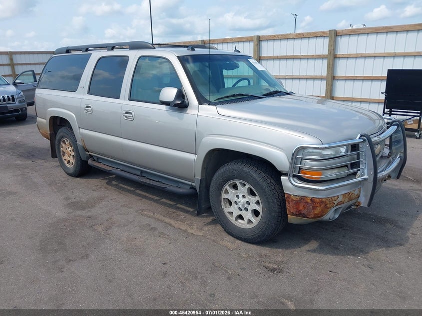 2005 Chevrolet Suburban 1500 VIN 3GNFK16Z35G252402 — IAAI salvage auction photo