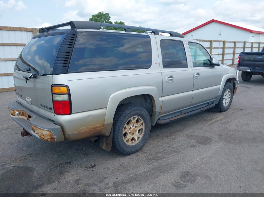 2005 Chevrolet Suburban 1500 VIN 3GNFK16Z35G252402 IAAI salvage auction — NORMAL WEAR, Clear (Minnesota), sold $425 on 2026-07-07 (photo 4)