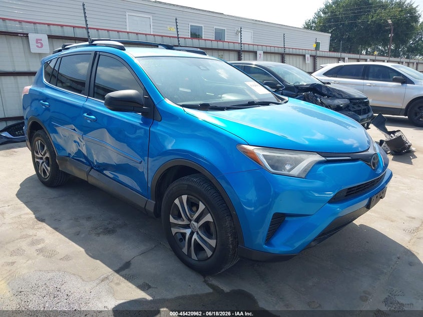 2017 Toyota Rav 4 VIN JTMZFREV2HD098841 IAAI salvage auction — RIGHT SIDE, Salvage (Texas), sold $7,550 on 2026-07-07 (photo 1)
