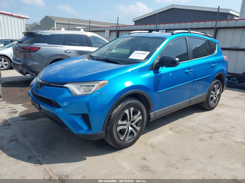 2017 Toyota Rav 4 VIN JTMZFREV2HD098841 IAAI salvage auction — RIGHT SIDE, Salvage (Texas), sold $7,550 on 2026-07-07 (photo 2)