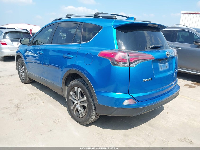 2017 Toyota Rav 4 VIN JTMZFREV2HD098841 IAAI salvage auction — RIGHT SIDE, Salvage (Texas), sold $7,550 on 2026-07-07 (photo 3)