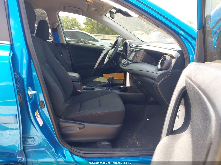 2017 Toyota Rav 4 VIN JTMZFREV2HD098841 IAAI salvage auction — RIGHT SIDE, Salvage (Texas), sold $7,550 on 2026-07-07 (photo 5)