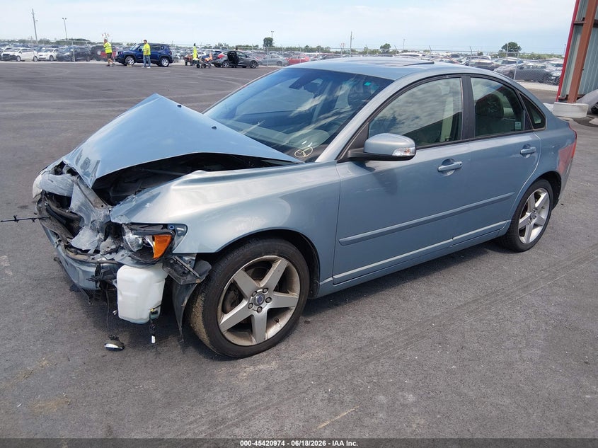 2008 Volvo S40 VIN YV1MS382982385975 IAAI salvage auction — FRONT END, Salvage (Illinois), sold $300 on 2026-08-04 (photo 2)