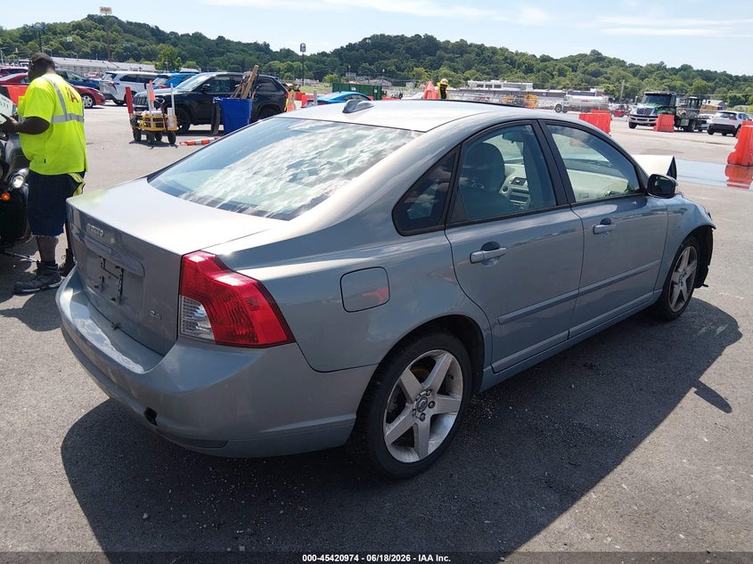 2008 Volvo S40 VIN YV1MS382982385975 IAAI salvage auction — FRONT END, Salvage (Illinois), sold $300 on 2026-08-04 (photo 4)