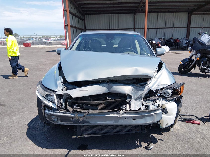 2008 Volvo S40 VIN YV1MS382982385975 IAAI salvage auction — FRONT END, Salvage (Illinois), sold $300 on 2026-08-04 (photo 6)