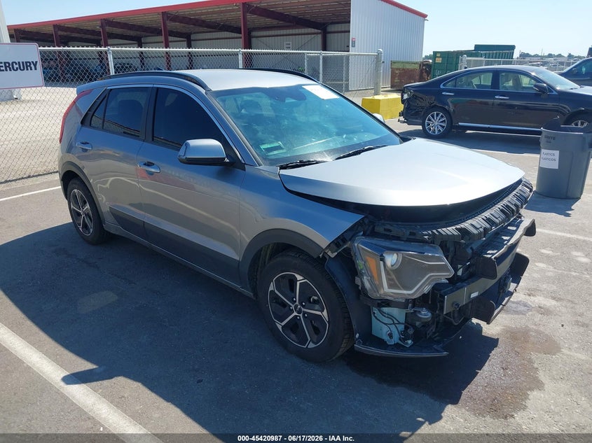 2023 Kia Niro VIN KNDCR3LE2P5049113 IAAI salvage auction — FRONT END, Salvage (California), sold $5,900 on 2026-07-10 (photo 1)