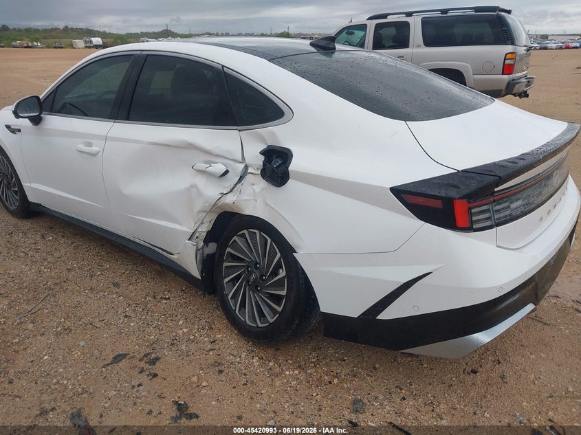 2025 Hyundai Sonata VIN KMHL54JJ7SA129214 IAAI salvage auction — SIDE, Salvage (Texas), sold $11,100 on 2026-07-11 (photo 6)