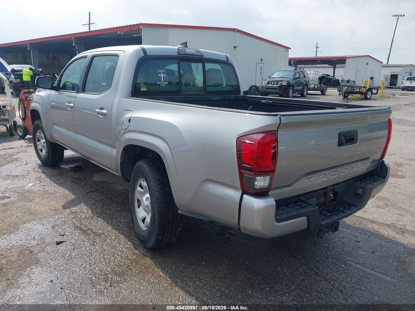 2018 Toyota Tacoma VIN 5TFAX5GN4JX119869 IAAI salvage auction — RIGHT REAR, Salvage (Louisiana), sold $10,250 on 2026-07-14 (photo 3)