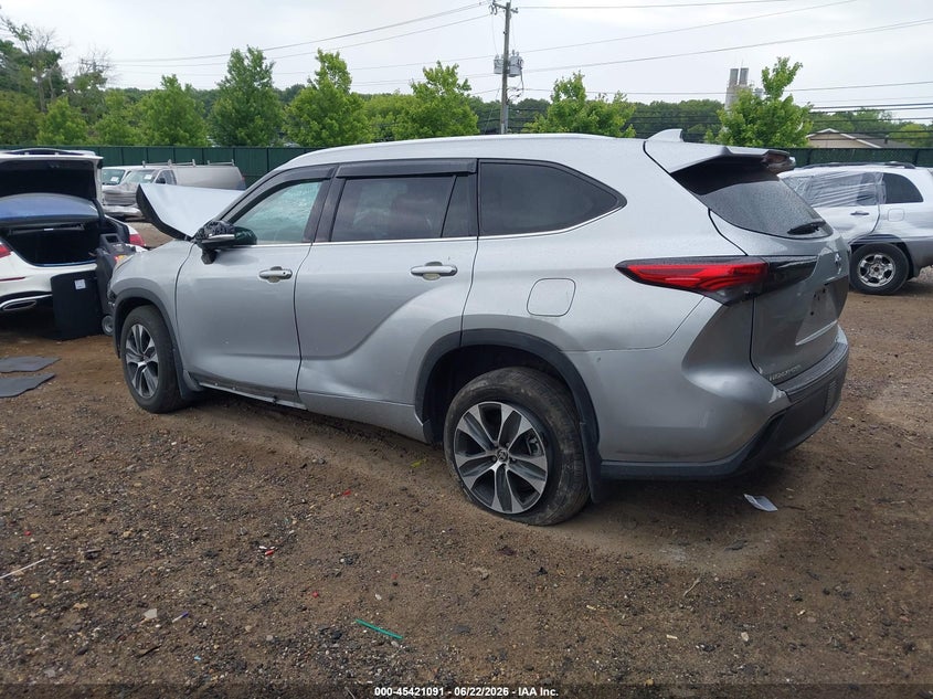 2020 Toyota Highlander VIN 5TDGZRBH0LS000593 IAAI salvage auction — FRONT END, Mv-907A (New York), sold $4,300 on 2026-07-21 (photo 3)