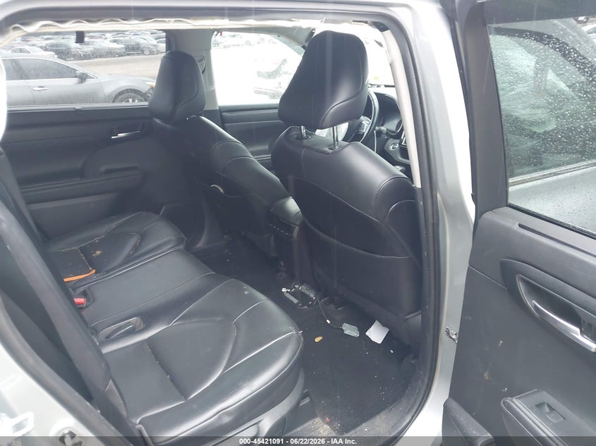 2020 Toyota Highlander VIN 5TDGZRBH0LS000593 IAAI salvage auction — FRONT END, Mv-907A (New York), sold $4,300 on 2026-07-21 (photo 8)