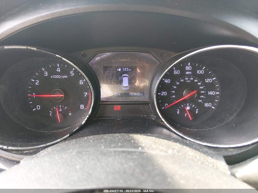 2020 Kia SEDONA VIN KNDMB5C1XL6647598 IAAI salvage auction — NORMAL WEAR, Original (Texas), sold $2,550 on 2026-07-20 (photo 7)
