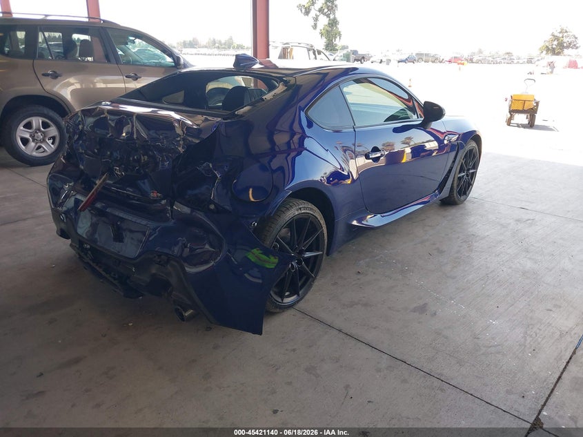 2025 Toyota Gr 86 VIN JF1ZNBE17S9756001 IAAI salvage auction — REAR END, Salvage (California), sold $3,350 on 2026-07-28 (photo 4)