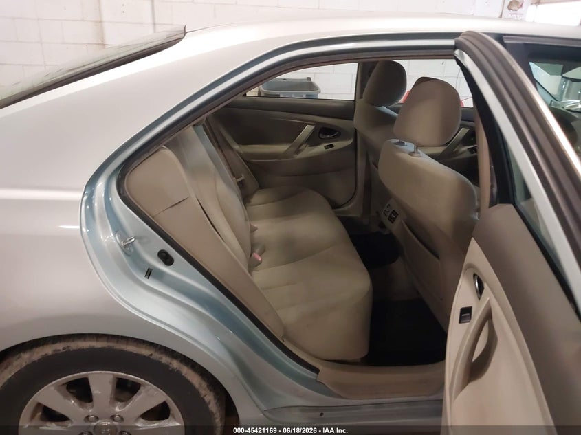 2008 Toyota Camry hybrid VIN JTNBB46K083045772 IAAI salvage auction — NORMAL WEAR, Clear (Minnesota), sold $325 on 2026-07-29 (photo 8)