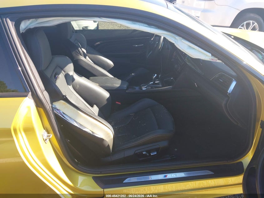 2020 BMW M4 VIN WBS4Y9C08LFH22789 IAAI salvage auction — SIDE, Salvage Title, sold $28,250 on 2026-08-02 (photo 5)