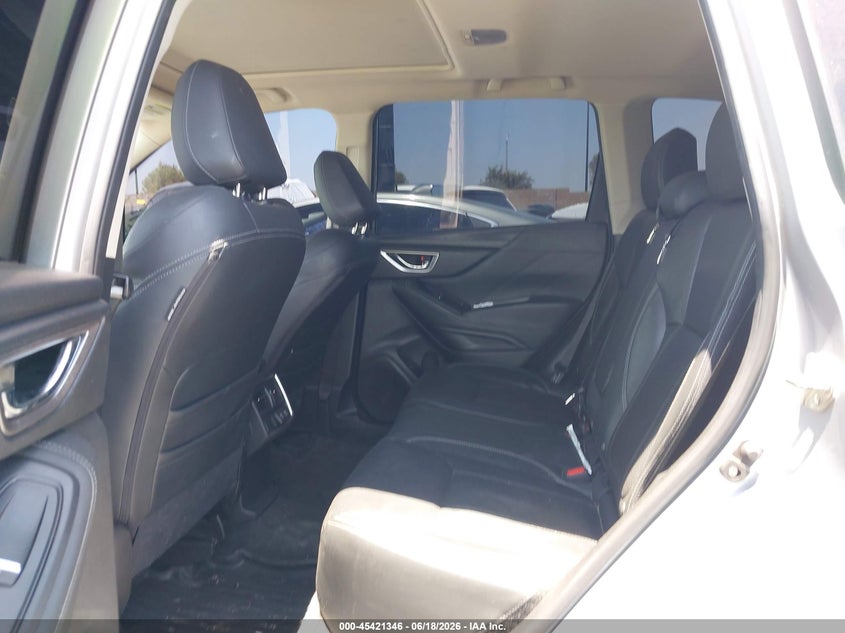 2019 Subaru Forester VIN JF2SKAUC3KH587779 IAAI salvage auction — LEFT FRONT, Salvage Title, sold $2,400 on 2026-07-31 (photo 8)
