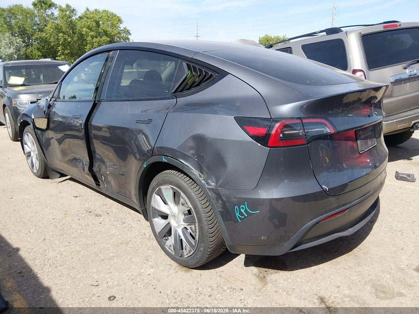 2021 Tesla Model 3 VIN 5YJ3E1ECXMF065484 IAAI salvage auction — SIDE, Salvage Title, sold $6,250 on 2026-07-30 (photo 3)