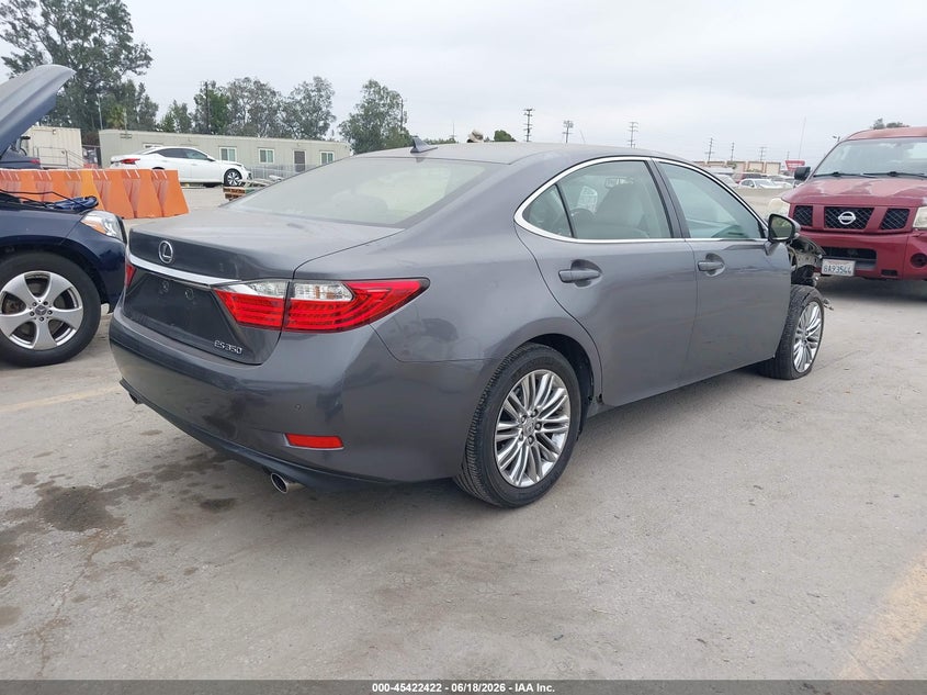 2013 Lexus ES VIN JTHBK1GG5D2011614 IAAI salvage auction — RIGHT FRONT, Salvage Title, sold $3,950 on 2026-07-18 (photo 4)