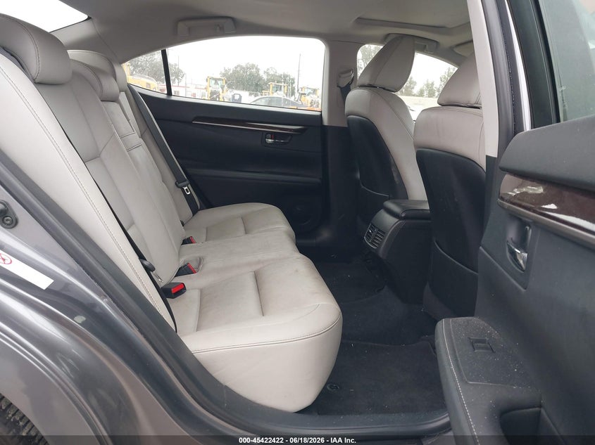 2013 Lexus ES VIN JTHBK1GG5D2011614 IAAI salvage auction — RIGHT FRONT, Salvage Title, sold $3,950 on 2026-07-18 (photo 8)