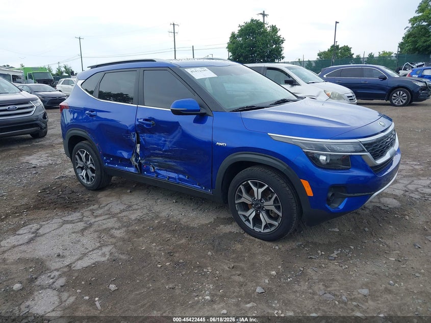 2021 Kia Seltos VIN KNDERCAA9M7186171 IAAI salvage auction — SIDE, Wait Title, sold $4,300 on 2026-08-02 (photo 1)