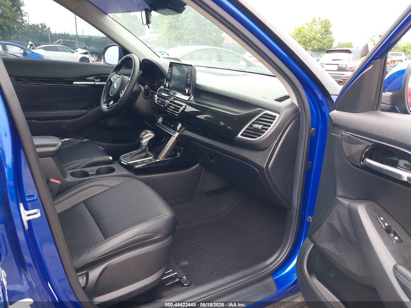 2021 Kia Seltos VIN KNDERCAA9M7186171 IAAI salvage auction — SIDE, Wait Title, sold $4,300 on 2026-08-02 (photo 5)
