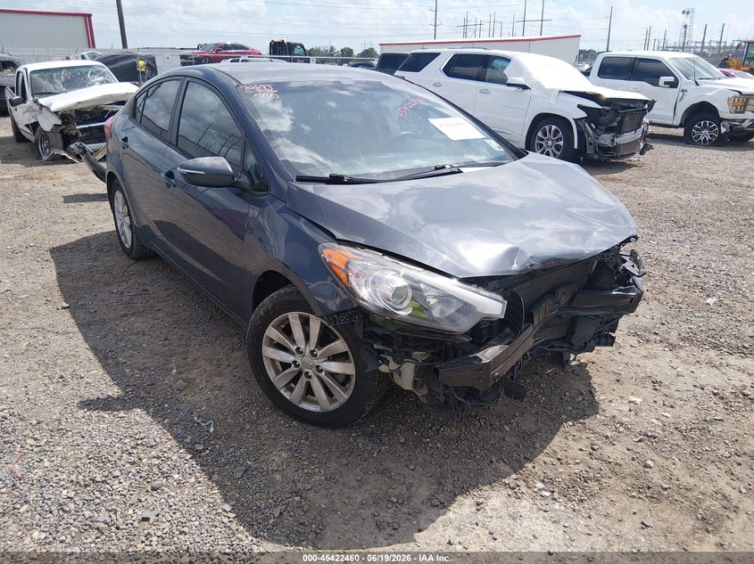 2015 Kia Forte VIN KNAFX4A6XF5274167 IAAI salvage auction — FRONT END, Salvage Title, sold $500 on 2026-07-29 (photo 1)