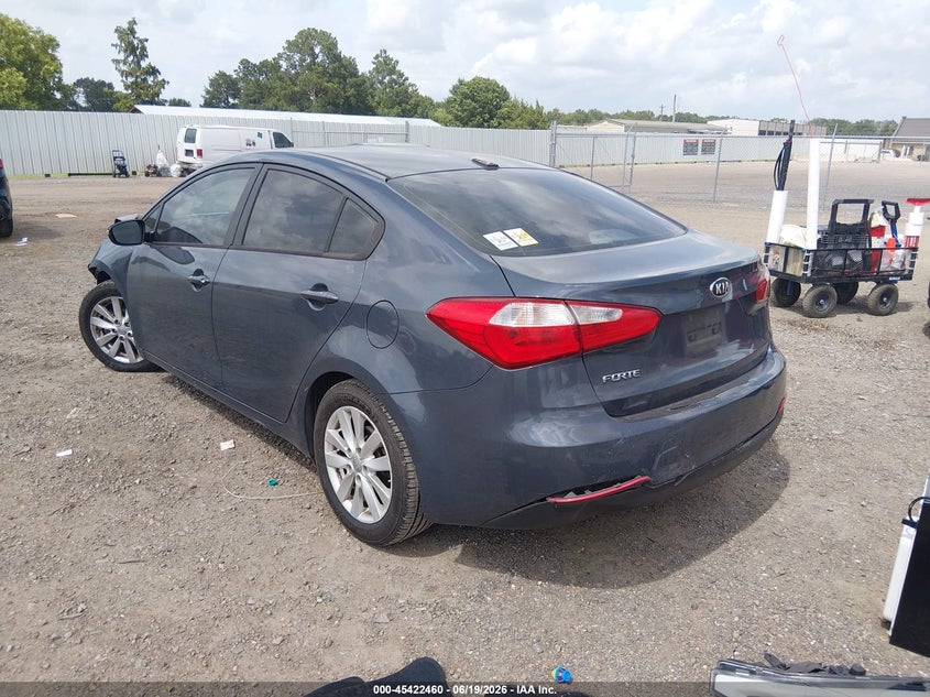 2015 Kia Forte VIN KNAFX4A6XF5274167 IAAI salvage auction — FRONT END, Salvage Title, sold $500 on 2026-07-29 (photo 3)