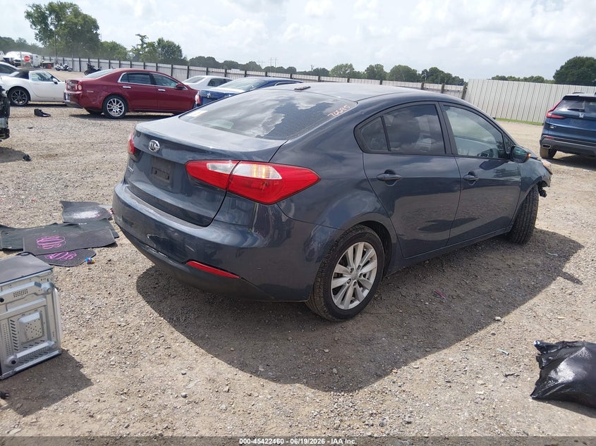 2015 Kia Forte VIN KNAFX4A6XF5274167 IAAI salvage auction — FRONT END, Salvage Title, sold $500 on 2026-07-29 (photo 4)