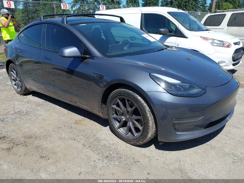 2022 Tesla Model 3 VIN 5YJ3E1EB0NF170883 IAAI salvage auction — LEFT FRONT, Salvage Title, sold $25 on 2026-08-30 (photo 1)