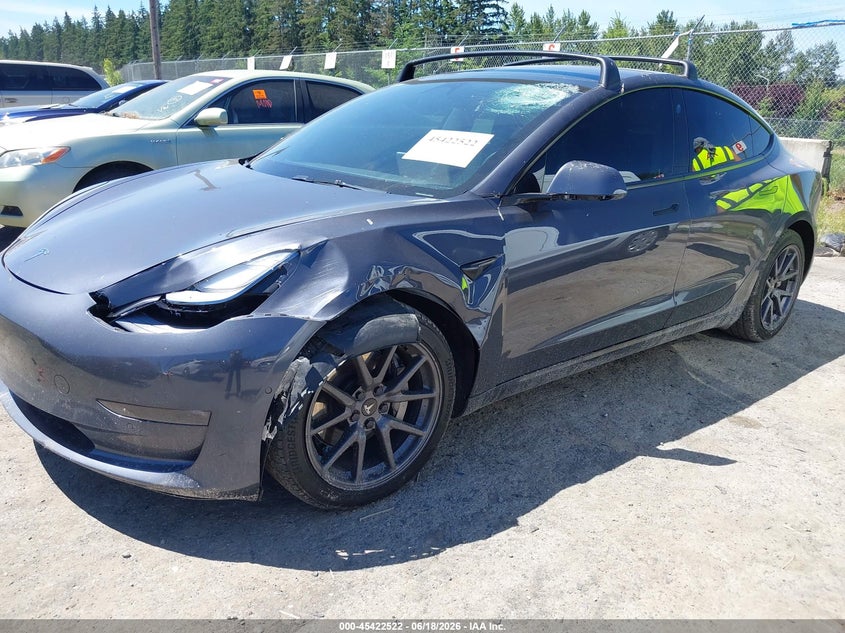 2022 Tesla Model 3 VIN 5YJ3E1EB0NF170883 IAAI salvage auction — LEFT FRONT, Salvage Title, sold $25 on 2026-08-30 (photo 2)