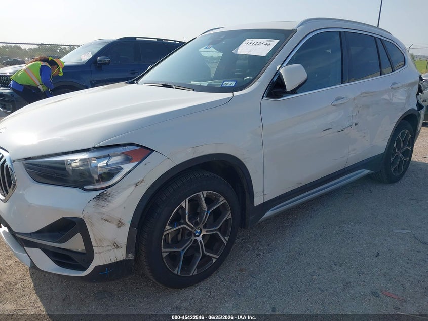 2020 BMW X1 VIN WBXJG7C04L3L81684 IAAI salvage auction — SIDE, Salvage Title, sold $6,200 on 2026-08-02 (photo 6)