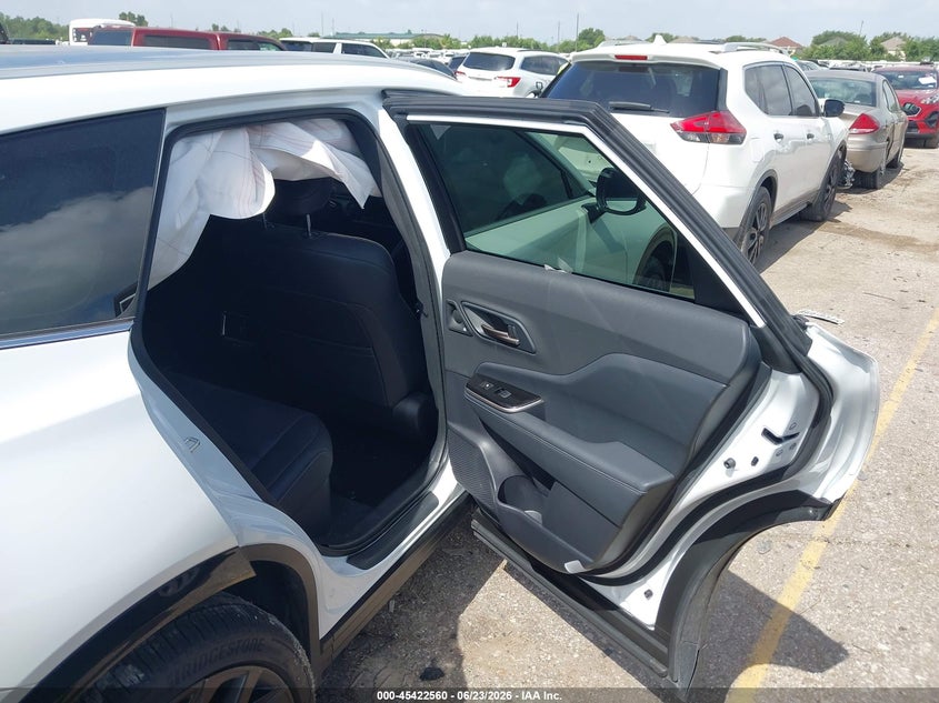 2025 Toyota Crown signia VIN JTDACAAJ4S3034212 IAAI salvage auction — SIDE, Salvage (Texas), sold $18,000 on 2026-07-22 (photo 8)