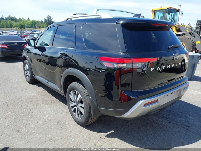 2025 Nissan Pathfinder VIN 5N1DR3CC7SC211028 IAAI salvage auction — SIDE, Salvage Title, sold $11,000 on 2026-08-27 (photo 3)