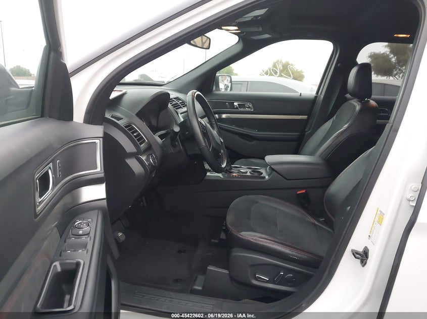 2018 Ford Explorer VIN 1FM5K7D84JGA80528 IAAI salvage auction — LEFT REAR, Salvage Title, sold $2,250 on 2026-07-24 (photo 5)