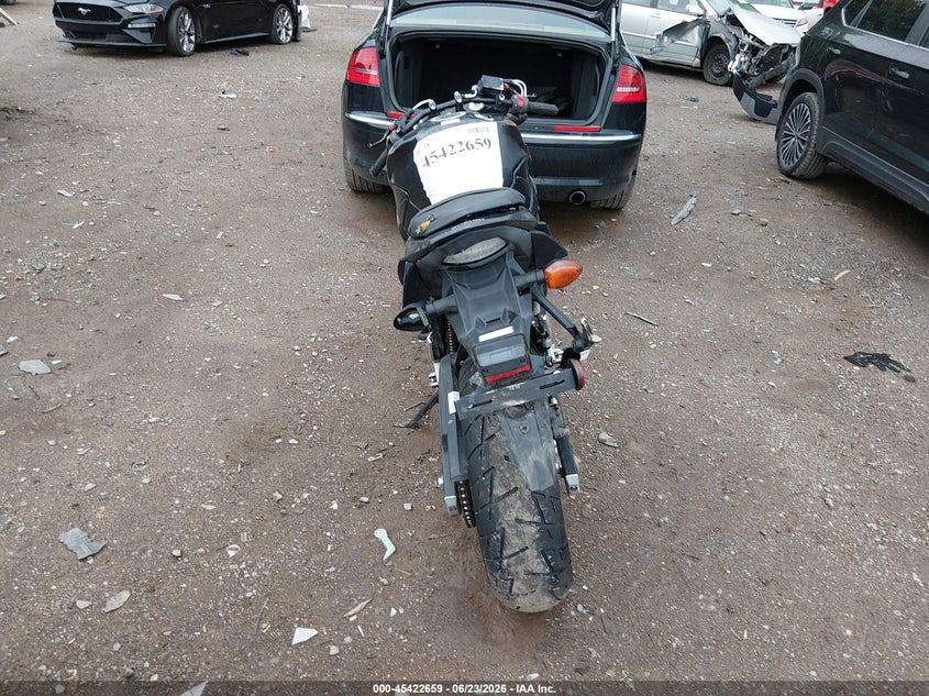 2015 Suzuki VIN JS1GR7NA9F2101219 IAAI salvage auction — LEFT SIDE, Salvage (Tennessee), sold $125 on 2026-07-08 (photo 6)