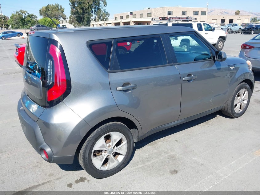 2014 Kia Soul VIN KNDJN2A28E7102212 IAAI salvage auction — NORMAL WEAR, Salvage Title - Dealer (California), sold $1,150 on 2026-07-06 (photo 4)