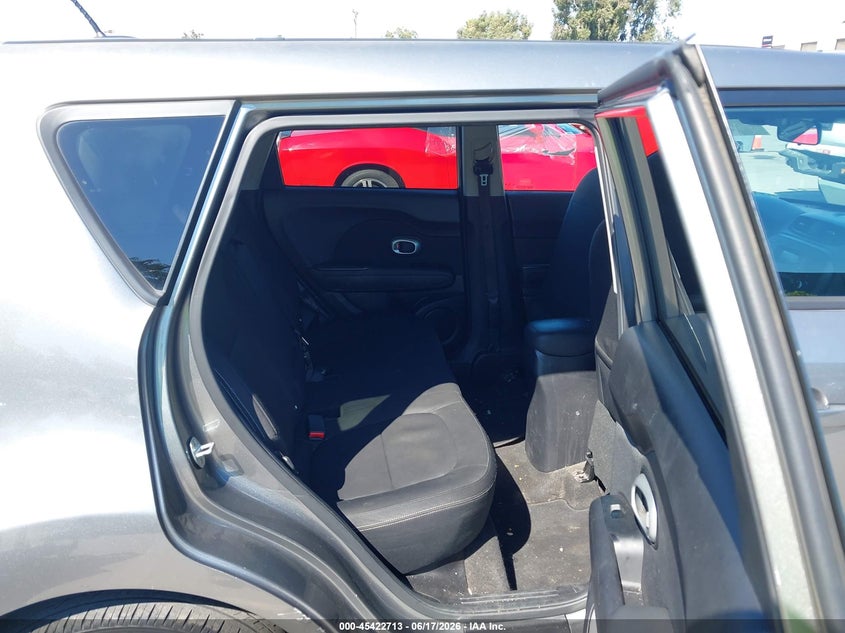 2014 Kia Soul VIN KNDJN2A28E7102212 IAAI salvage auction — NORMAL WEAR, Salvage Title - Dealer (California), sold $1,150 on 2026-07-06 (photo 8)