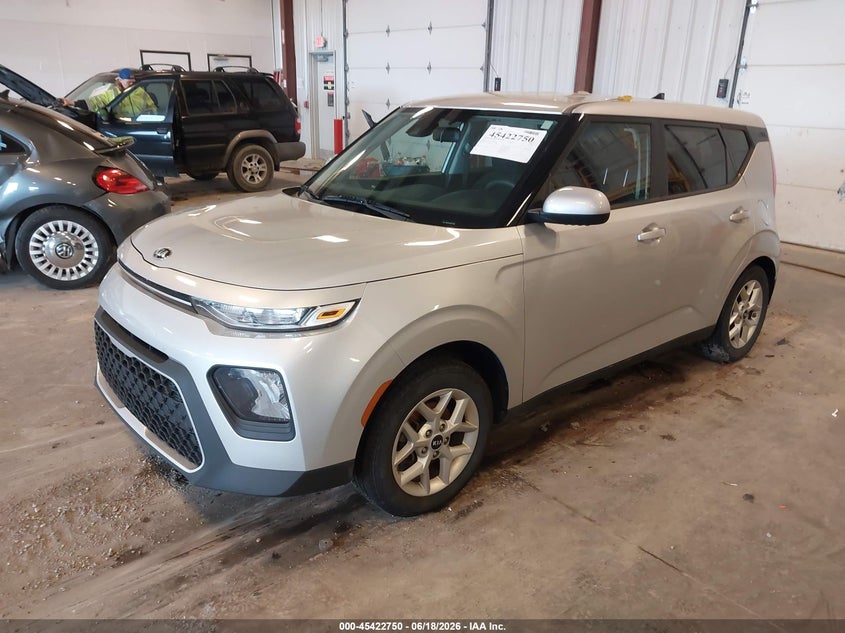 2021 Kia Soul VIN KNDJ23AU0M7740890 IAAI salvage auction — REAR END, Clear (Michigan), sold $3,475 on 2026-07-14 (photo 2)