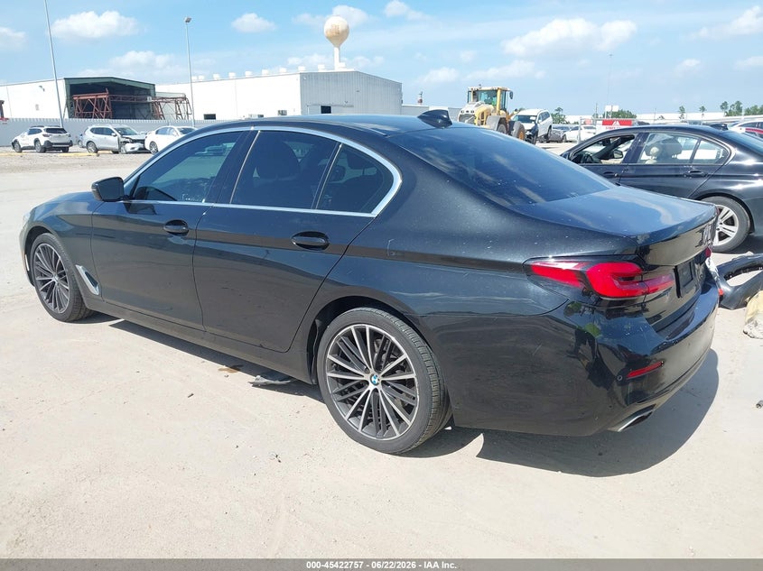 2023 BMW VIN WBA53BH05PCM46549 IAAI salvage auction — UNDERCARRIAGE, Salvage Title, sold $10,400 on 2026-07-30 (photo 3)
