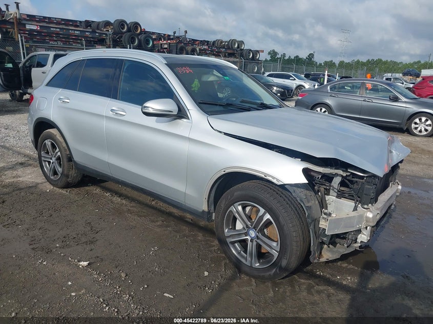 2017 Mercedes-benz VIN WDC0G4JB1HF191420 IAAI salvage auction — FRONT END, Salvage Title, sold $4,900 on 2026-08-08 (photo 1)