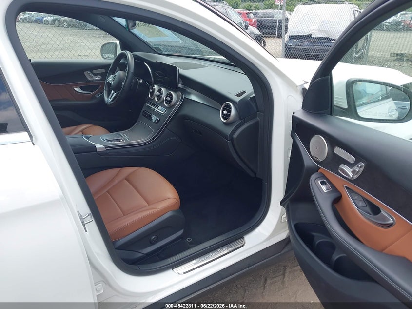 2021 Mercedes-benz Glc VIN W1N0J8EB5MF910440 IAAI salvage auction — FRONT END, Salvage Title, sold $14,800 on 2026-07-26 (photo 5)