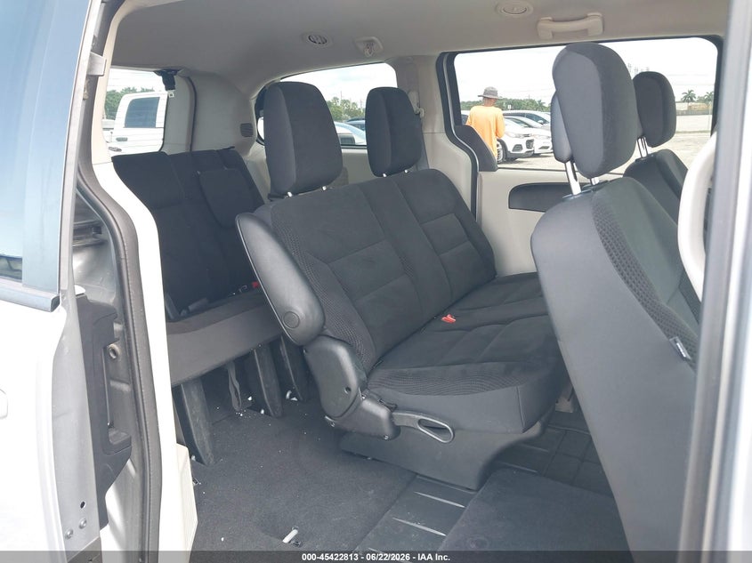 2018 Dodge Grand caravan VIN 2C4RDGBG7JR313181 IAAI salvage auction — NORMAL WEAR, Sf97 (Florida), sold $11,600 on 2026-08-13 (photo 8)