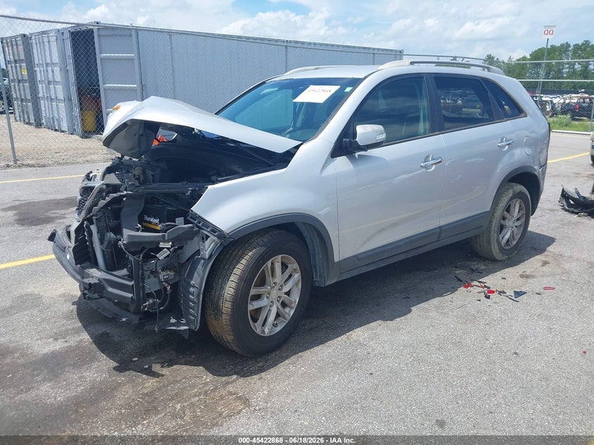 2014 Kia Sorento VIN 5XYKT3A68EG470315 IAAI salvage auction — FRONT & REAR, Salvage Title, sold $375 on 2026-07-22 (photo 2)