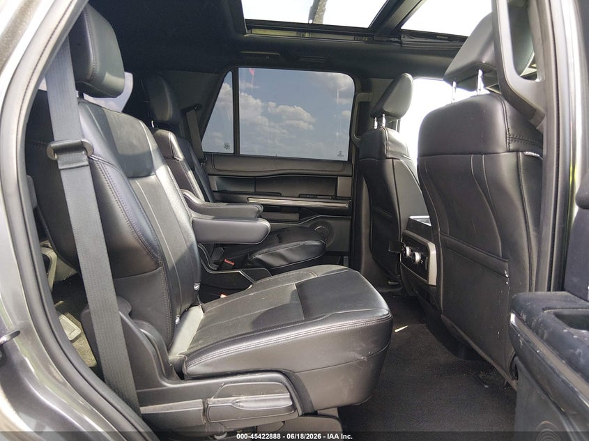 2021 Ford Expedition VIN 1FMJU1JT8MEA46462 IAAI salvage auction — UNKNOWN, Salvage Title, sold $13,100 on 2026-07-30 (photo 8)